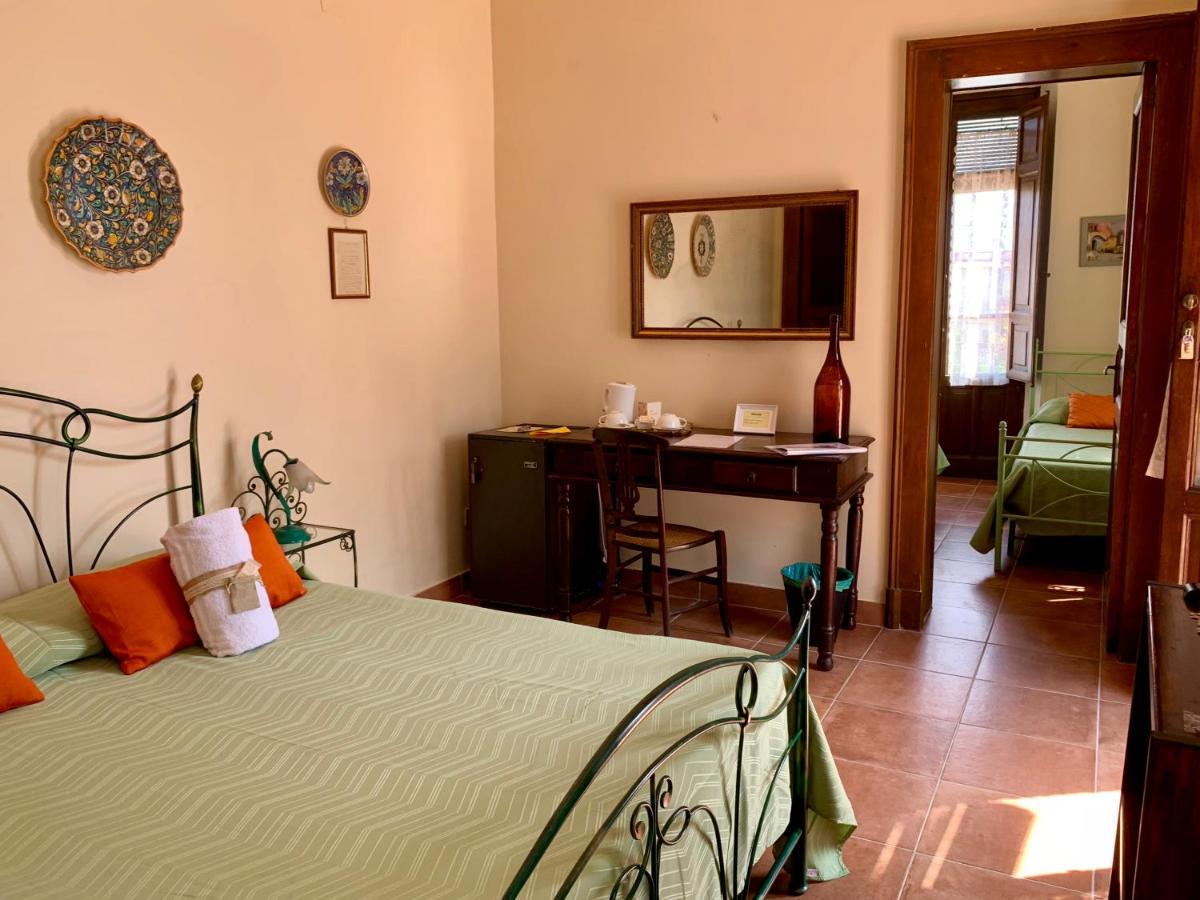 B&B Villa Vittoria Giardini Naxos Eksteriør bilde