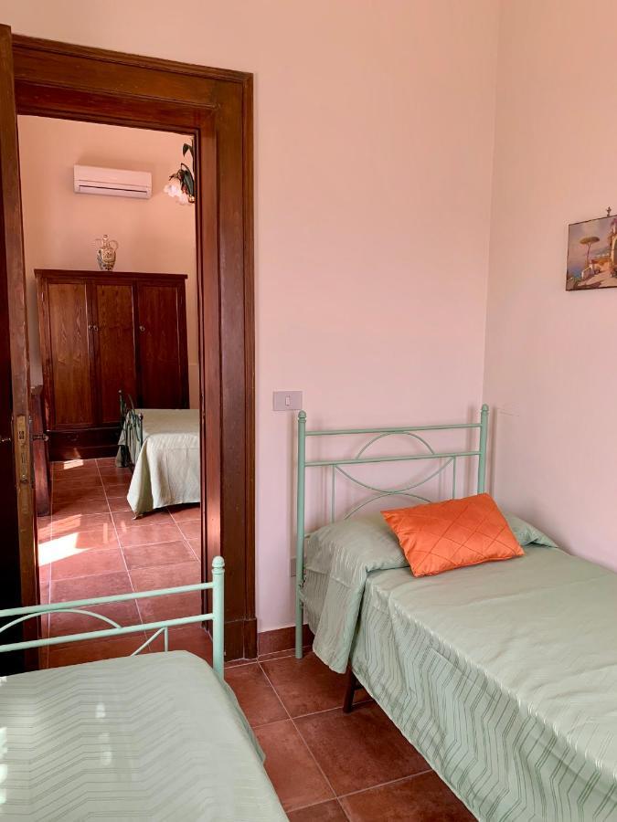 B&B Villa Vittoria Giardini Naxos Eksteriør bilde