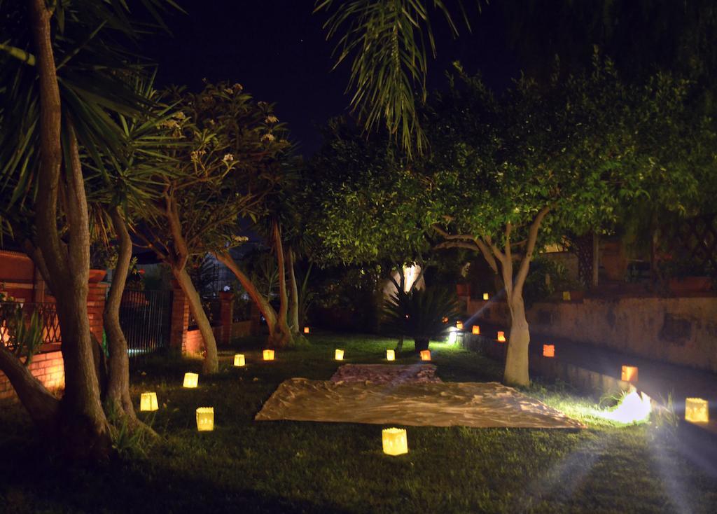 B&B Villa Vittoria Giardini Naxos Eksteriør bilde