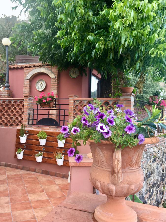 B&B Villa Vittoria Giardini Naxos Eksteriør bilde